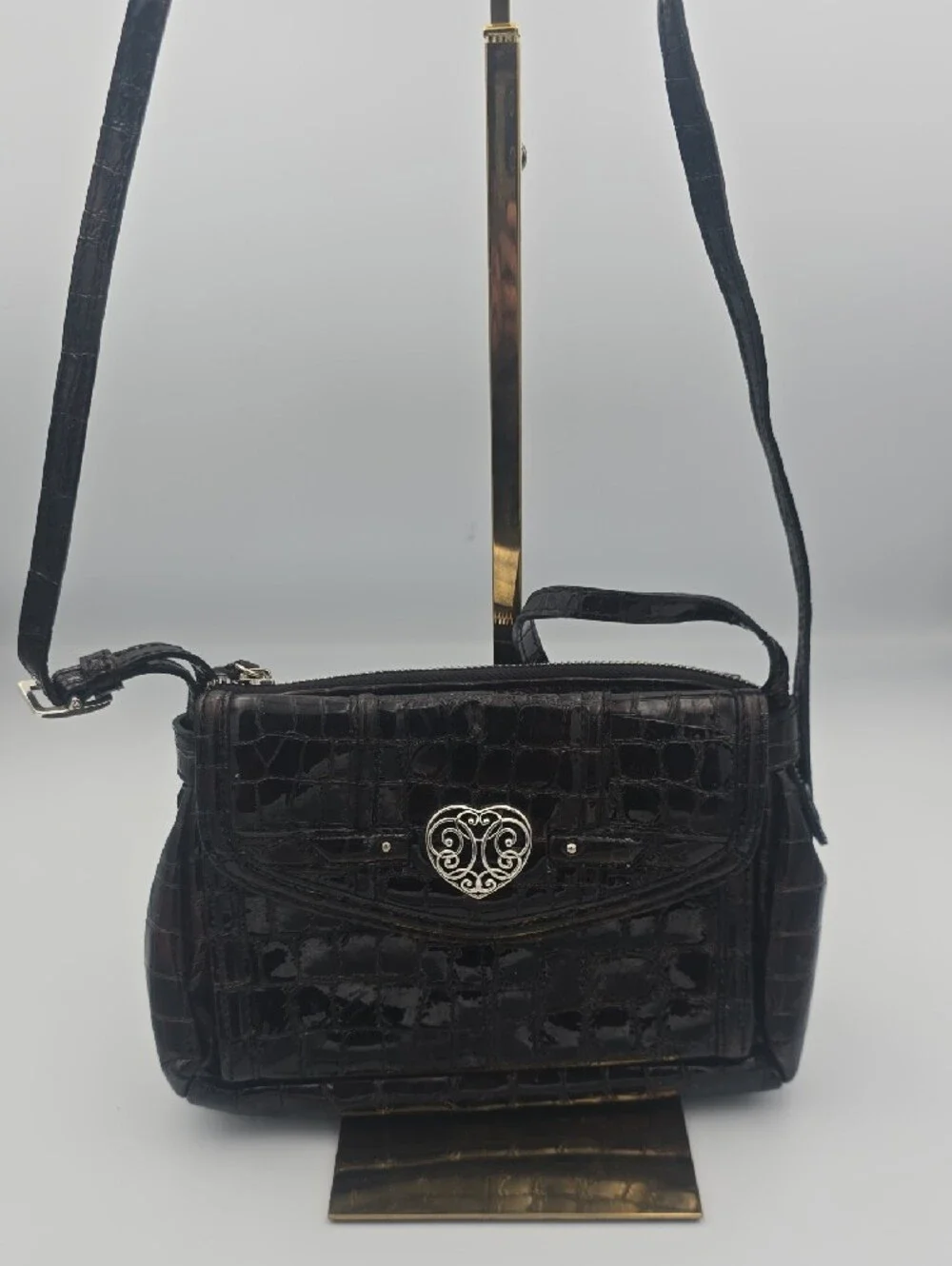 Brighton Black/Dark Brown Croc-Embossed Crossbody W/ Heart Accent/Silver (EUC)🩶